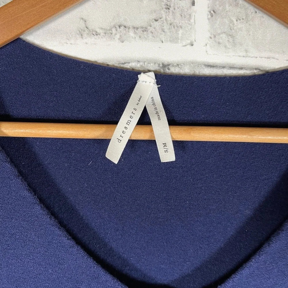 SOLD!!Women’s Dreamers Navy Blue Tunic sweater Size Small - Picture 3 of 5